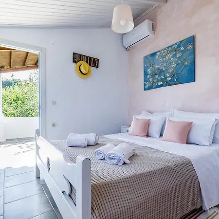 Christina's بيت للعطل Alikias